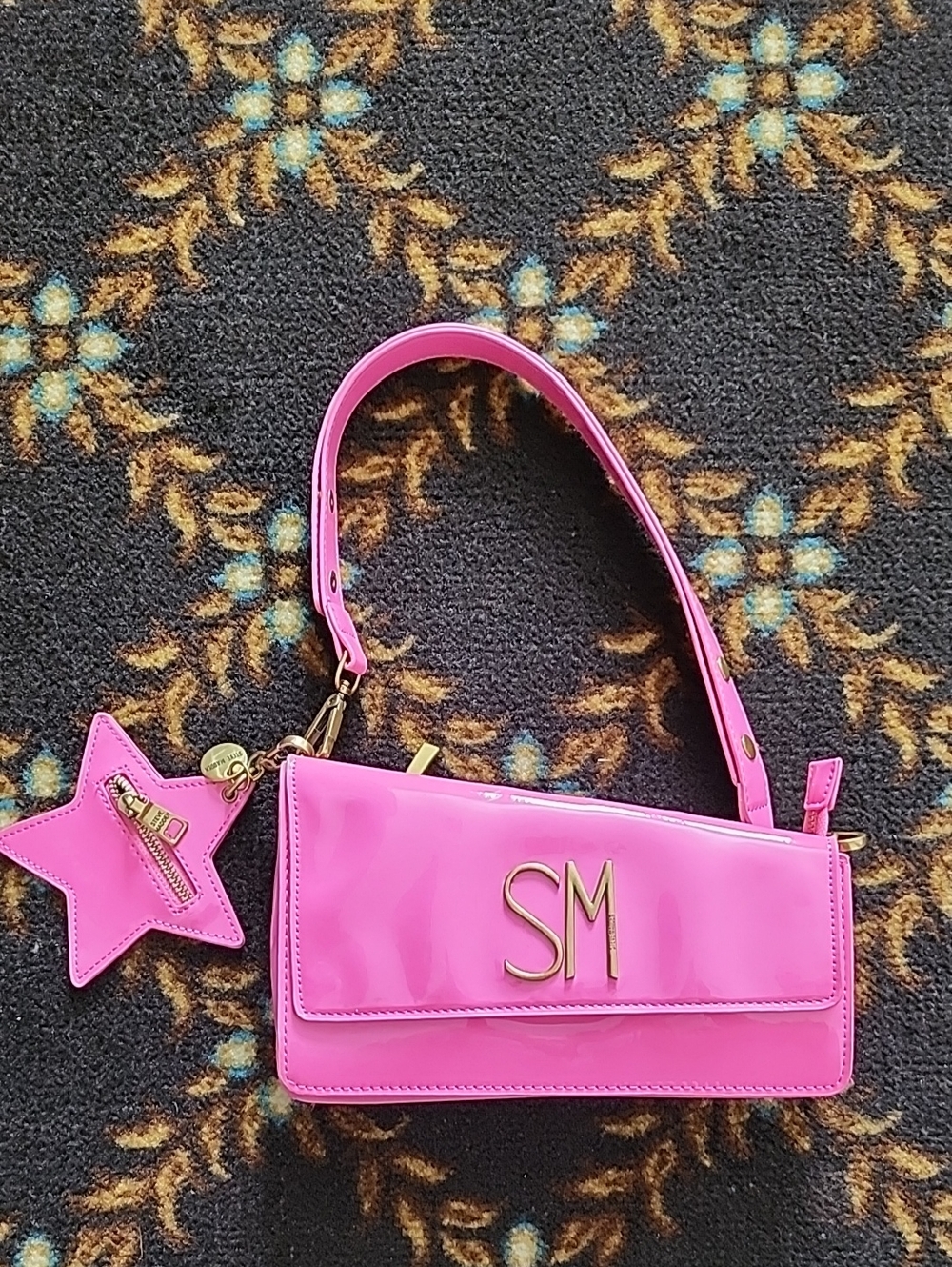 Steve Madden Hot Pink Patent Star Keyring with Gold Hardware
